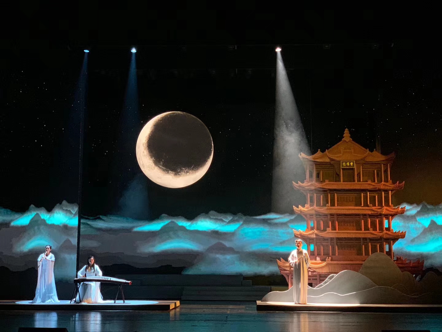 武汉旅游节《与祖国同出彩-诗话武汉》大型诗歌音乐会